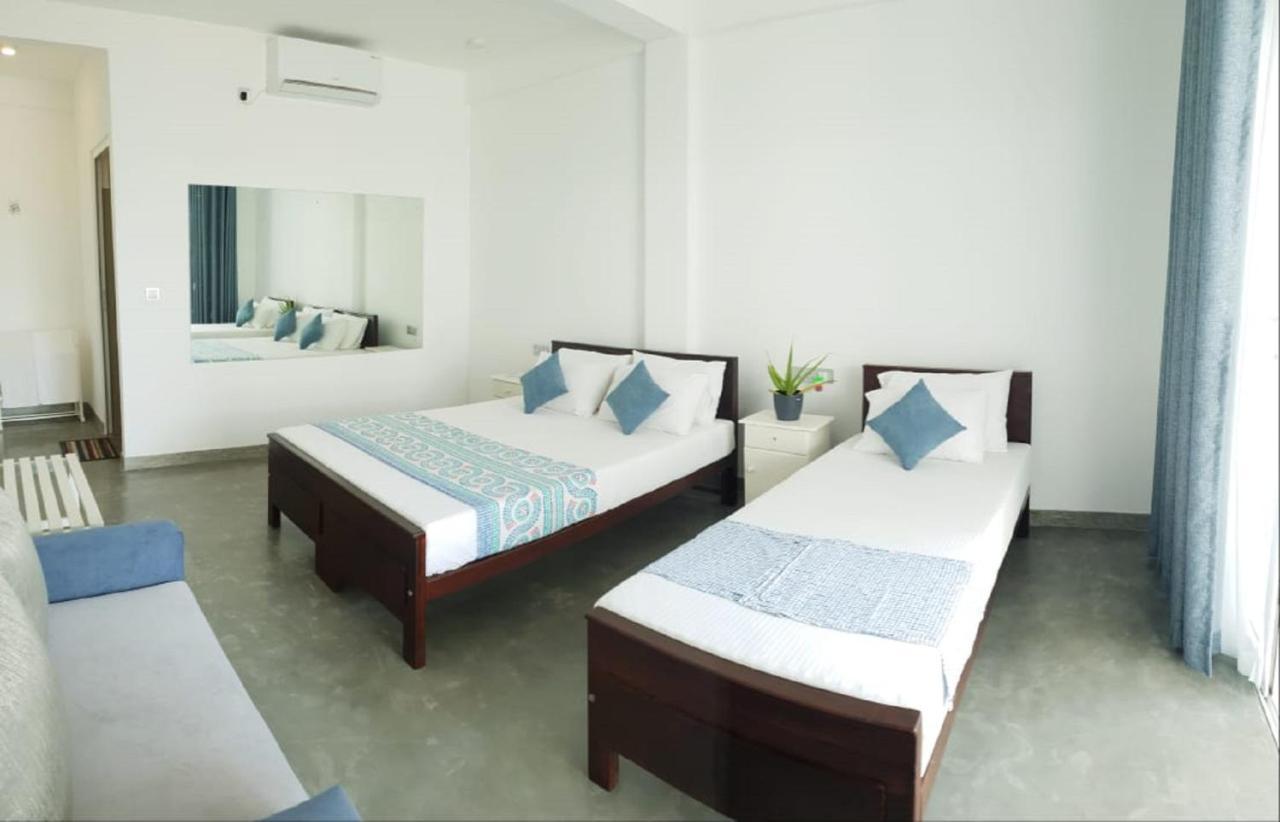Hotel Blue Note Hikkaduwa Exterior foto